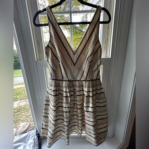 JCrew size 4 dress! Fun pockets !